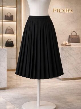 Prada Black Pleated Midi Skirt size 42